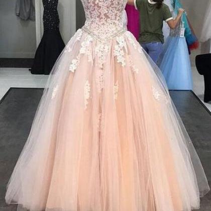 Sexy Strapless Ball Gown Lace Applique Prom Dress..