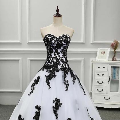 Black And White Strapless With Train Full Length..