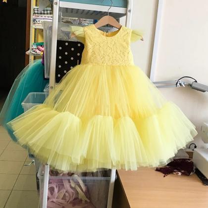 Yellow Tulle Flower Girl Dresses For Weddings..