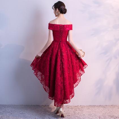 Chic Red V-Neck Short Prom Dress with Corset Back for Homecoming & Evenings