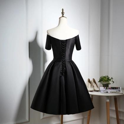 Lovely Black Satin Short Knee Length Prom Dress..