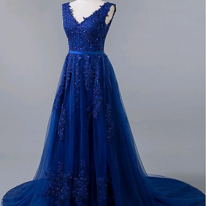 Tulle & Lace V-neck A-line Prom Dress..