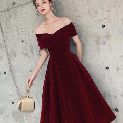 Hand Made Wine Red Off Shoulder Sweetheart Tea..
