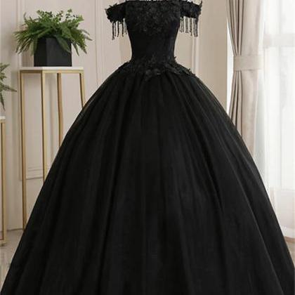 Black Off Shoulder Sweet 16 Formal Dress With Lace..