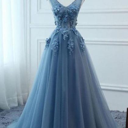 Blue V-neck Tulle Long Prom Dresses With Appliques..
