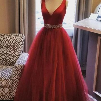 Red V-neck Tulle/satin Long Prom Dresses With..