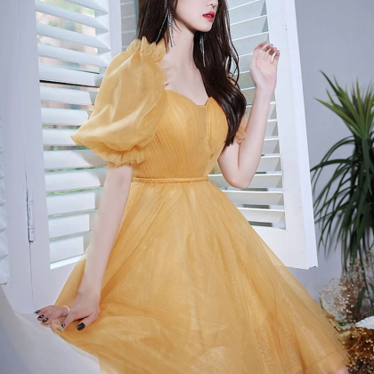 Light Yellow Tulle Short Formal Evening Party..