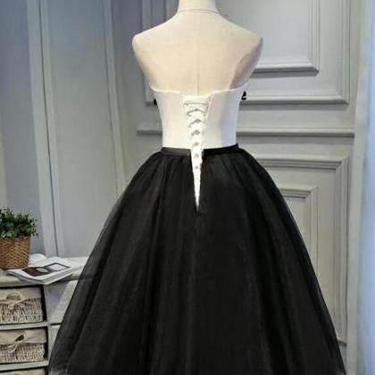 Black Tea Length Round Neckline Tulle Party Dress..