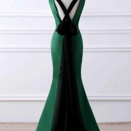 Green Matte Satin V-neck Mermaid Formal Dress..