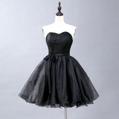 Sleeveless Sweetheart Short Black Party Dress..