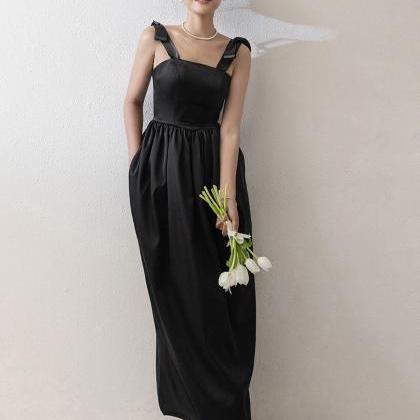 Black Satin Evening Gown Retro Light Wedding Dress..