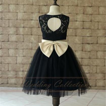 Black Lace Tulle Flower Girl Dress With Champagne..