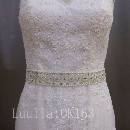 Sleeveless Full Lace Mermaid Wedding Dress..