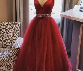 Niulatu A Line V Neckline Red Tulle Long Prom Dress Evening Dresses With Beads HZ1110 main image 1