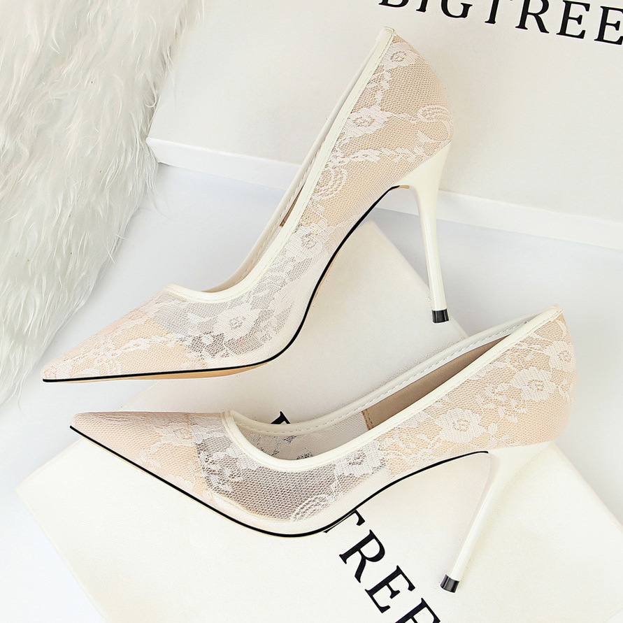 European And American Sexy And Thin High-heeled Shoes Women's Shoes Stiletto High-heeled Shallow Mouth Pointed Toe Mesh Hollow Lace