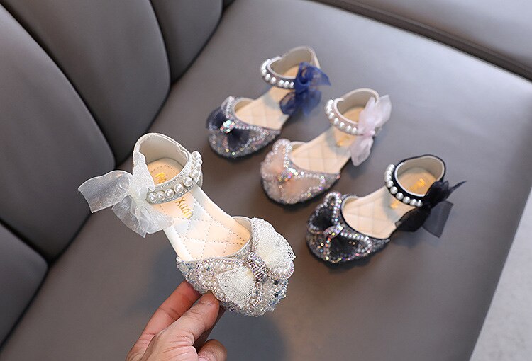 Summer Kids Pearl Sandals Girls Sequins Bow Rhinestone Sandals Children Beach Shoes Fashion Princess Sandals Lm45