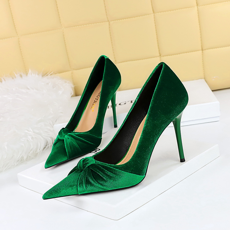 Sexy Nightclub Slimming Wine Glass Heel High-heeled Shih Tzu Velvet Shallow Metal Pointed Toe Women's Shoes H388