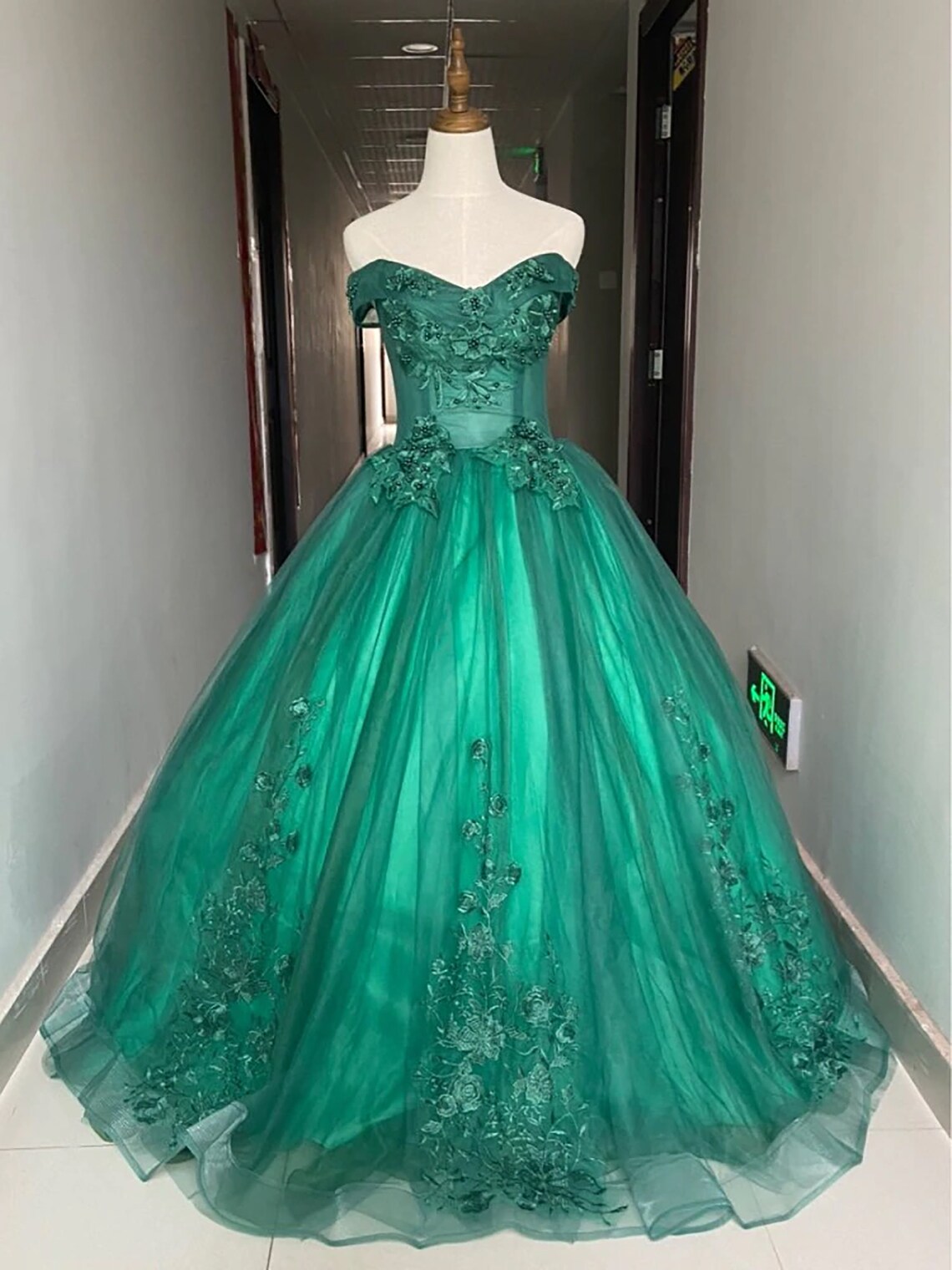Green Tulle Ball Gown Off Shoulder Sweet 16 Dresses Formal Dresses Evening Dress Sa1165