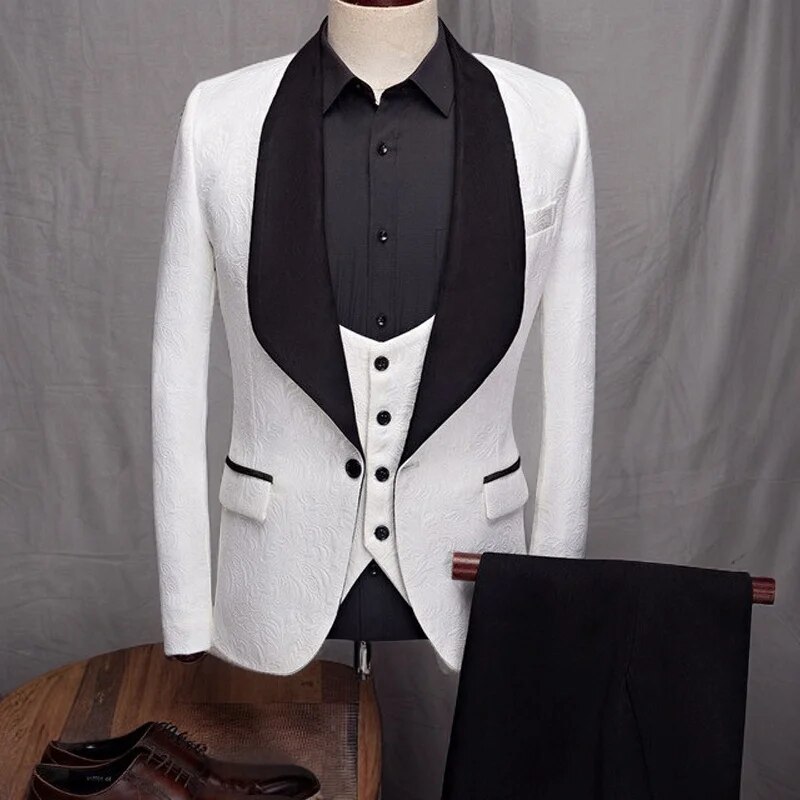 Slim Fit 3 Piece Wedding Suits For Men Shawl Lapel Floral Blazer With Vest And Pants Custom Made Groom Tuxedo Male Fashion Ms47