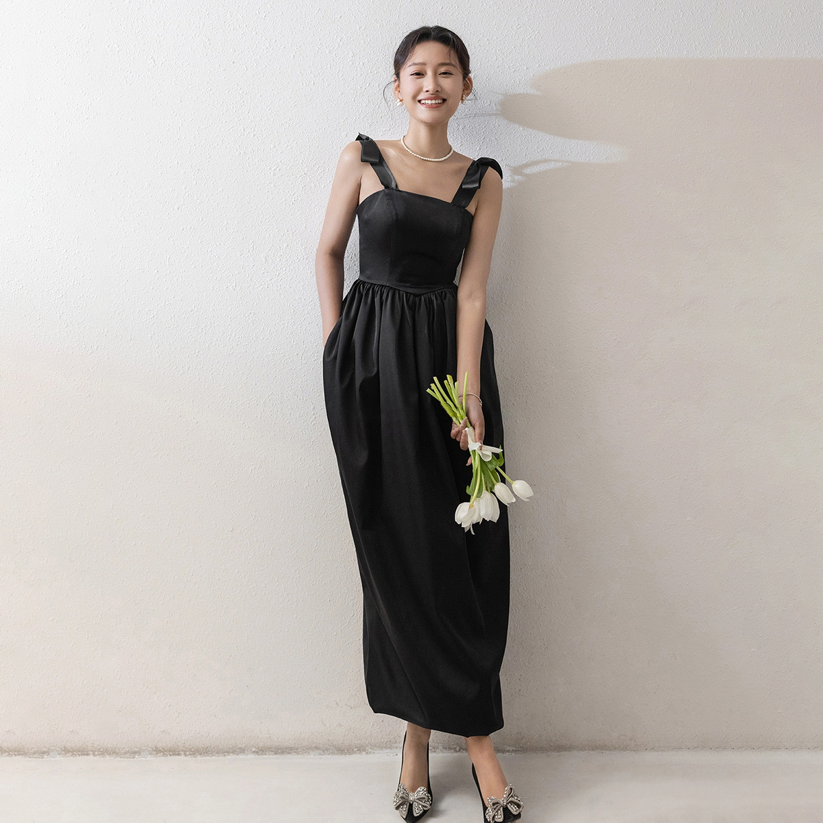 Chic Black Sleeveless Maxi Dress With Pockets