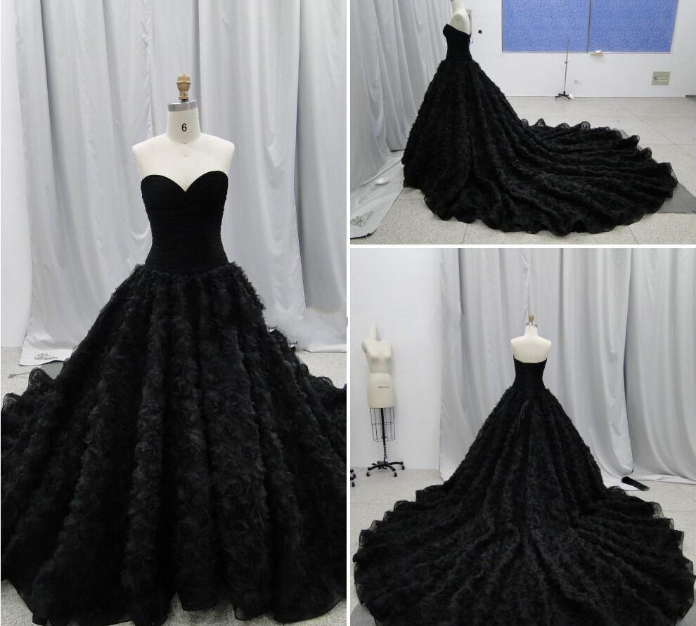 Chich Gothic Wedding Dresses Ball Gowns Sweetheart Handmade Flowers ...