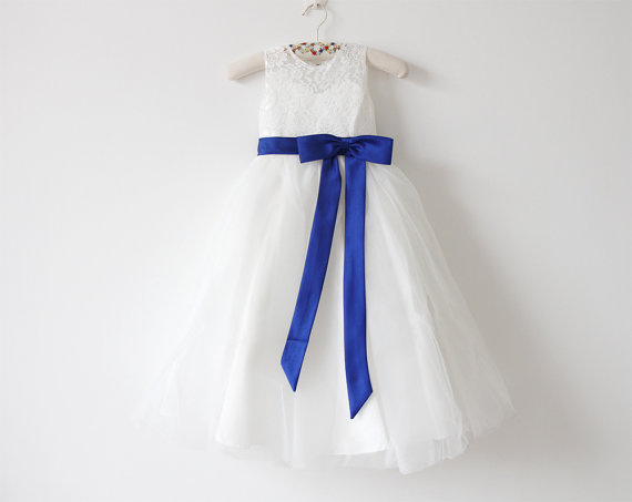 Light Ivory Flower Girl Dress Royal Blue Girls Dress Lace Tulle Flower Girl Dress With Royal Blue Sash/bows Sleeveless Floor-length D6