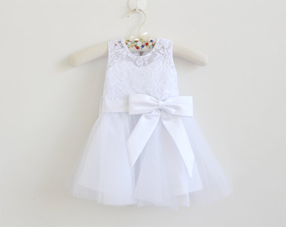 White Flower Girl Dress Baby Girls Dress Lace Tulle White Flower Girl Dress With Bows Sleeveless Knee-length D17