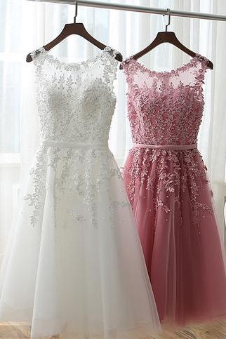 Cute White Pink Lace Short Prom Dress A-line Round Neck Homecoming Dresses