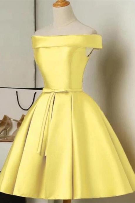 Cute Yellow Short Off Shoulder Satin Homecoming Dress Short Prom Dress F30