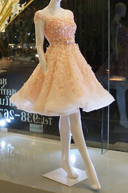 Baby Pink Lovely Prom Dresses Cute Belt Cap Sleeves Bridesmaid Dresses Featured With Flowers Applique Ss13