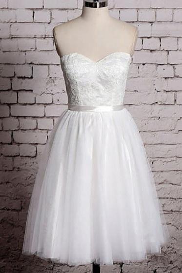 Sweetheart White Short Bridesmaid Dress Sleeveless Knee Length Bridal Gown Elegant Lace Ribbon Tulle Dress Ss18