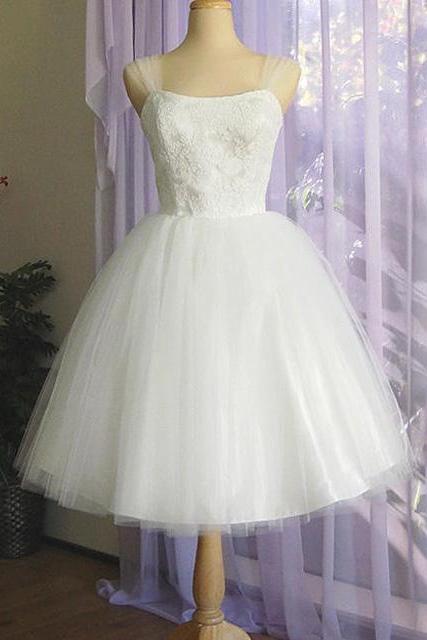 Pretty Knee Length Bridesmaid Dress With Gorgeous Lace Appliques Satin White With Tulle Straps Square Neckline Bridal Gown Ss19