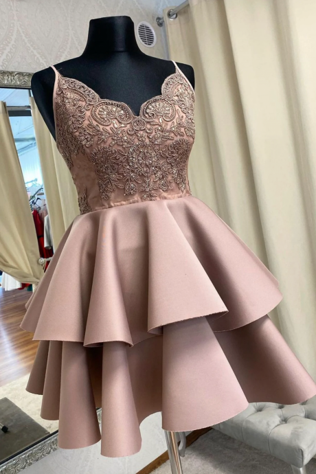 Cute Satin Layers Lace Applique Short Prom Dress Homecoming Dress, V-neckline Prom Dress Ss188