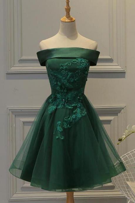 Lovely Off Shoulder Green Short Satin Party Dress With Lace Applique Homecoming Dresses Sa175