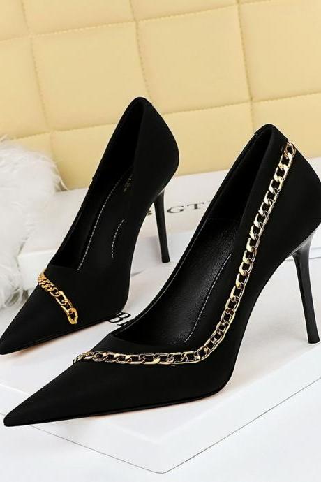 Sexy Nightclub Slim Heel Super High Heel Shallow Mouth Pointed Toe Metal Chain Chain Women&amp;#039;s Shoes H389