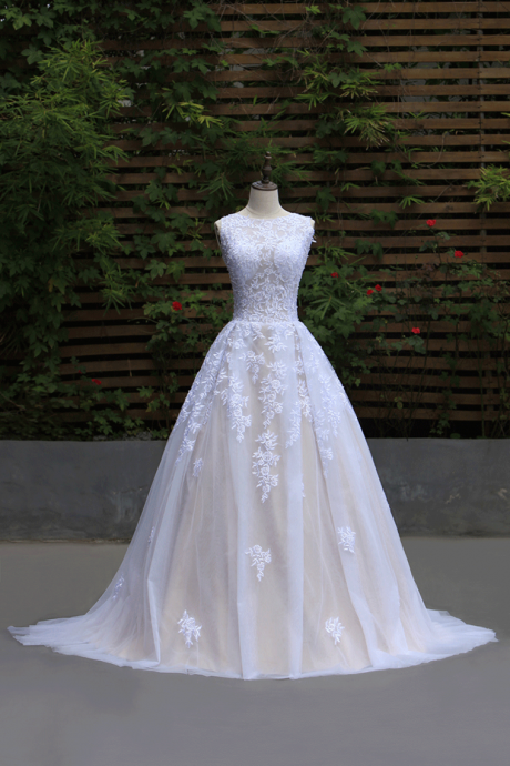 A-line Wedding Gown With Lace Applique Sweep Train Prom Dress Formal Dress Sa1326