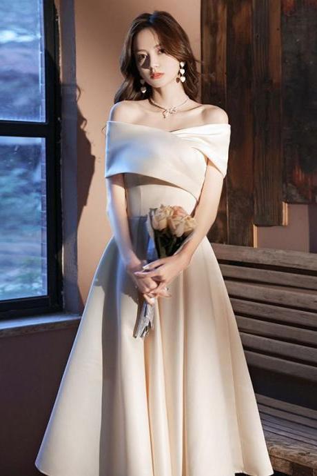 White Evening Dress One Shoulder Satin Simple Light Wedding Dress Formal Dress Sa1842