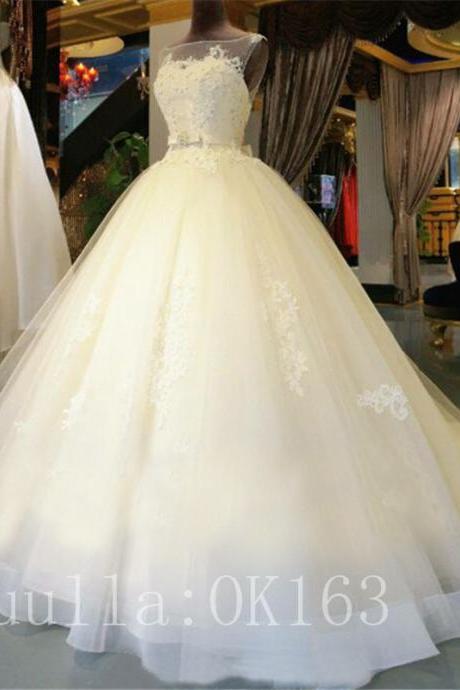 Women Fashion White/ivory Ball Gown Wedding Dress Bridal Gown Lace Applique Dress Long Train Prom Dress Kk27