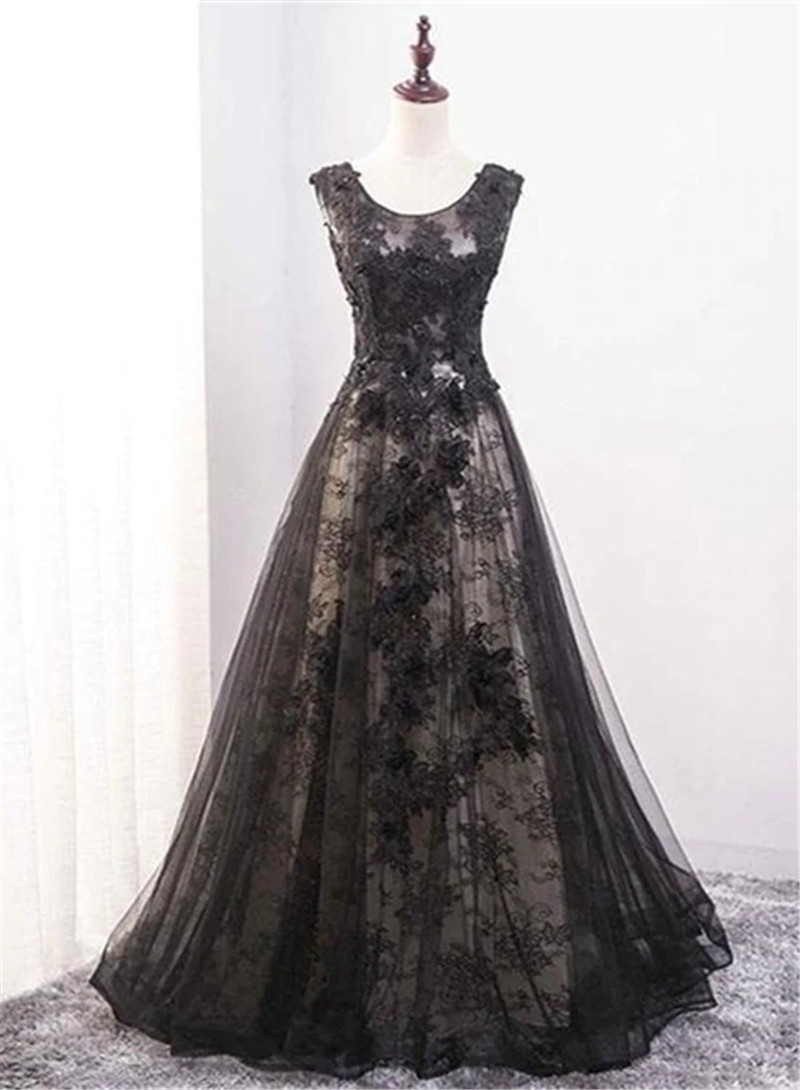Stunning Black Lace Evening Gown With Overlay on Luulla
