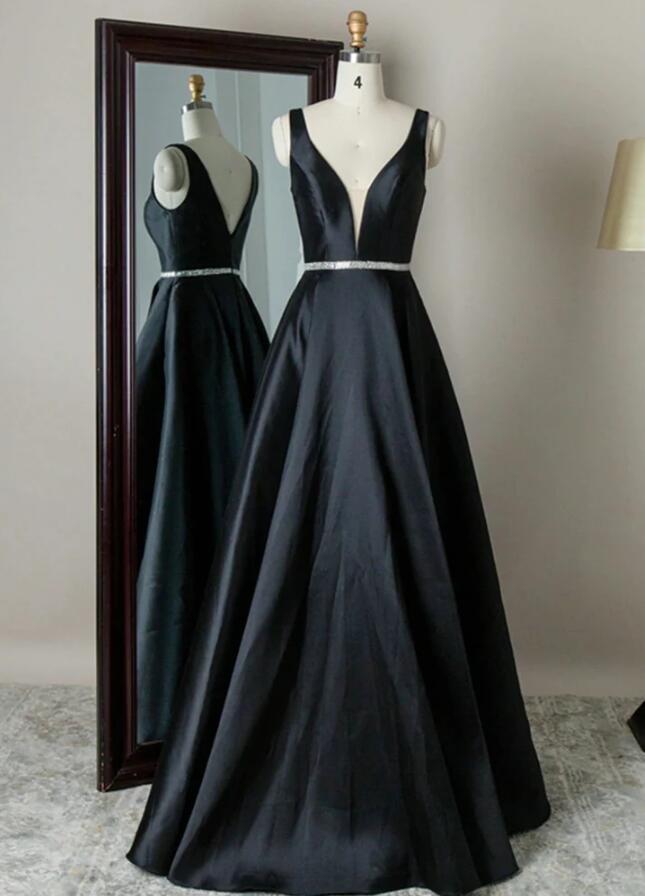 Elegant Black High-Neck Dress with Belted Waist main image 1