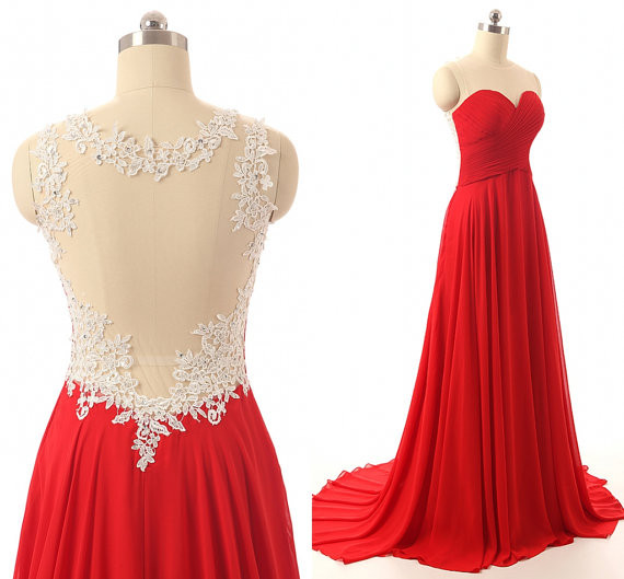 Elegant Red Strapless Evening Gown With Lace on Luulla